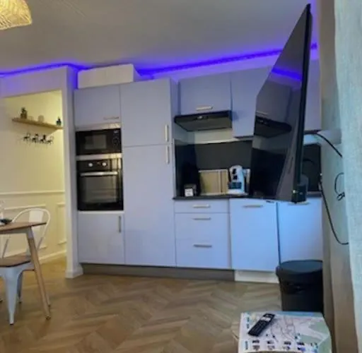 Appartement Perle Berckoise - - 250m De La - 1er Etage *
