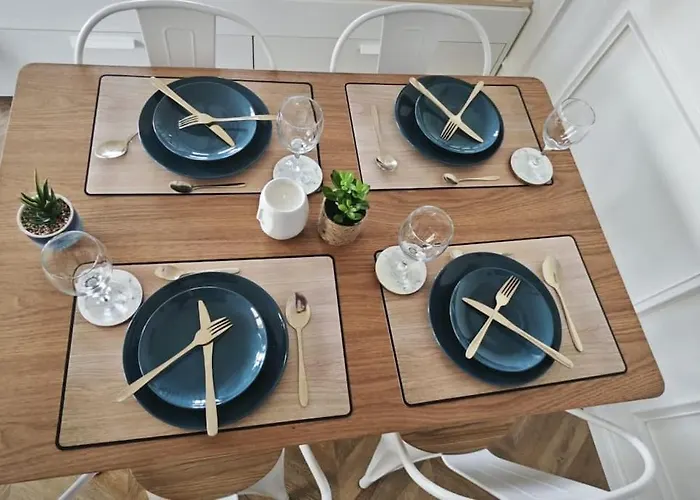 Perle Berckoise - - 250m De La - 1er Etage Appartement *
